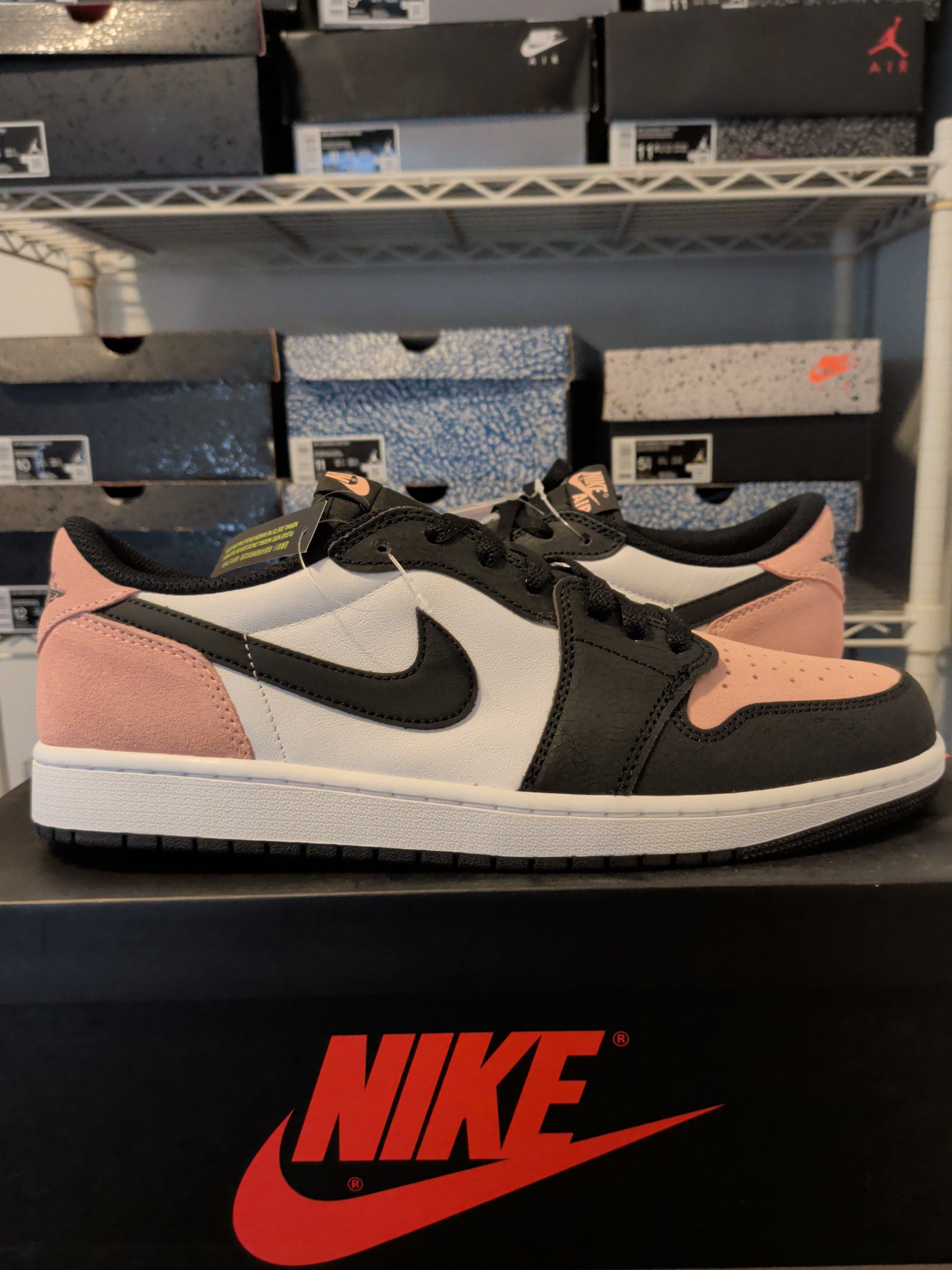 Jordan 1 Low - Bleached Coral - Brand New