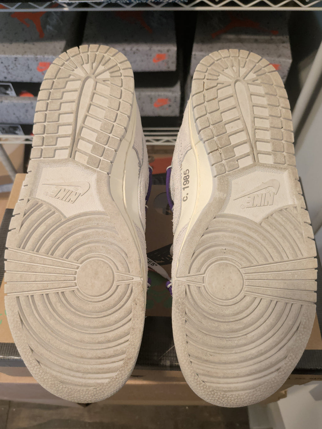 Off White Nike Dunk Low - Lot 15 - Pre Owned