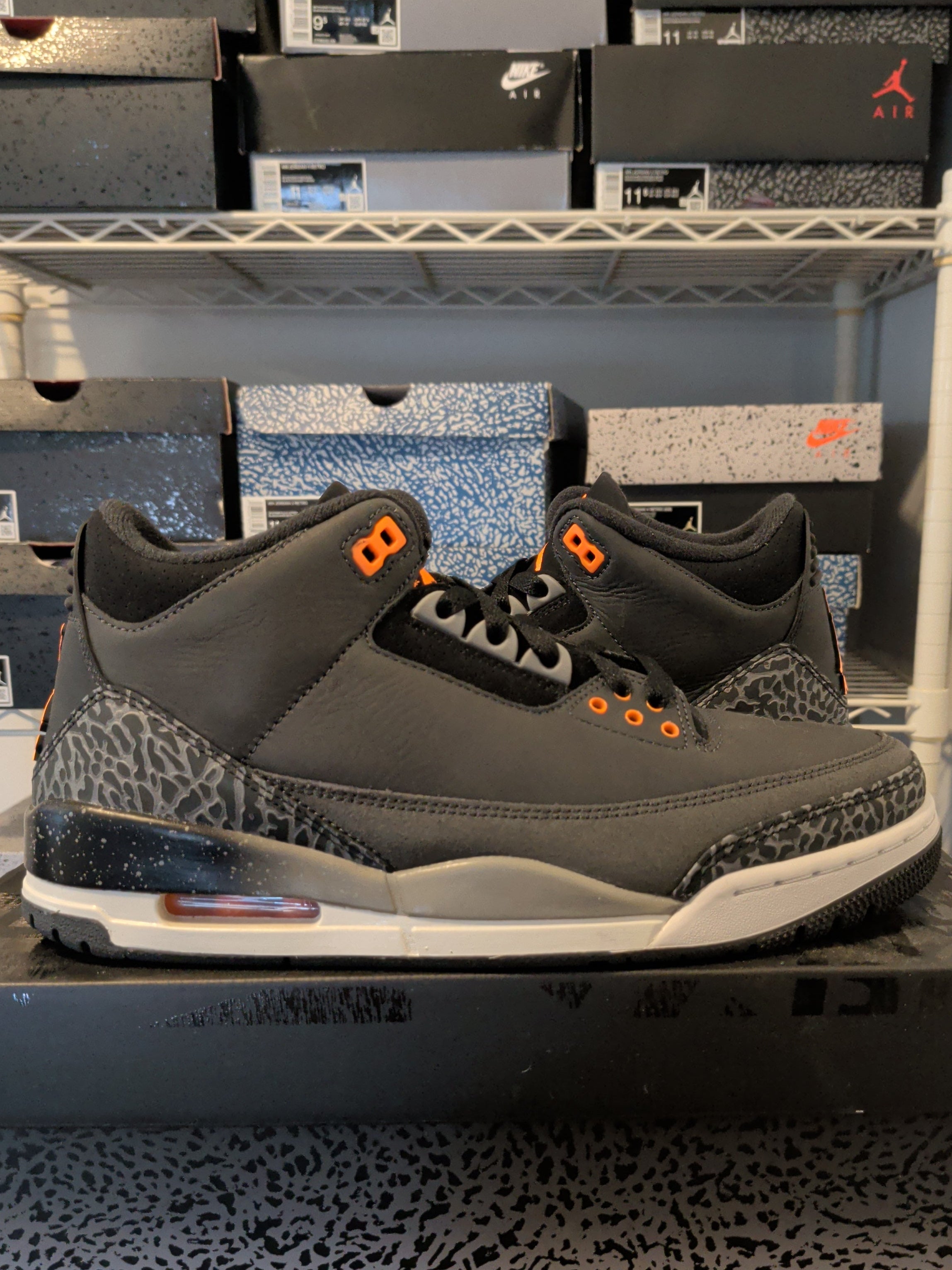 Jordan 3 - Fear - Brand New