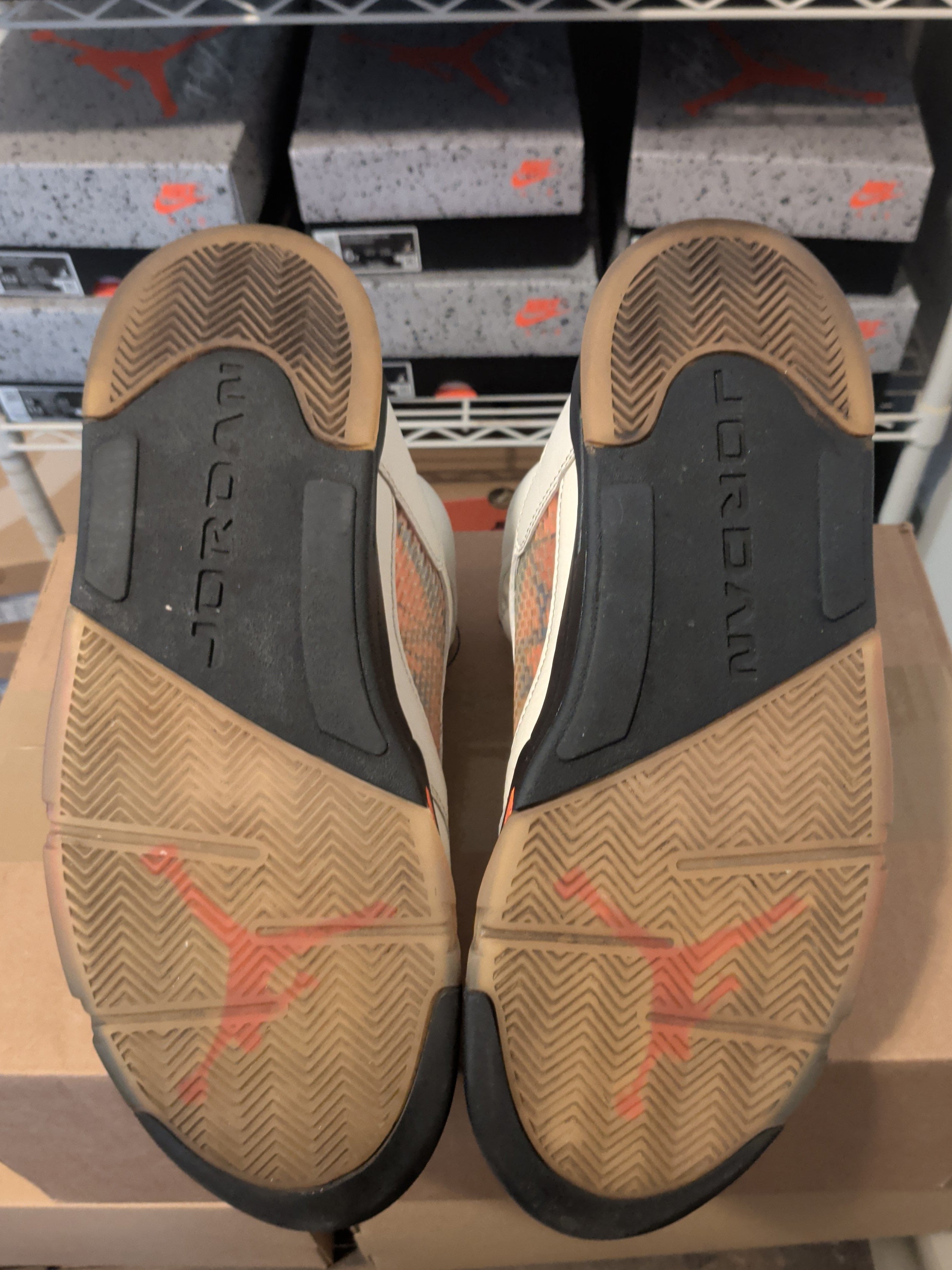 Jordan 5 - International Flight - Pre Owned