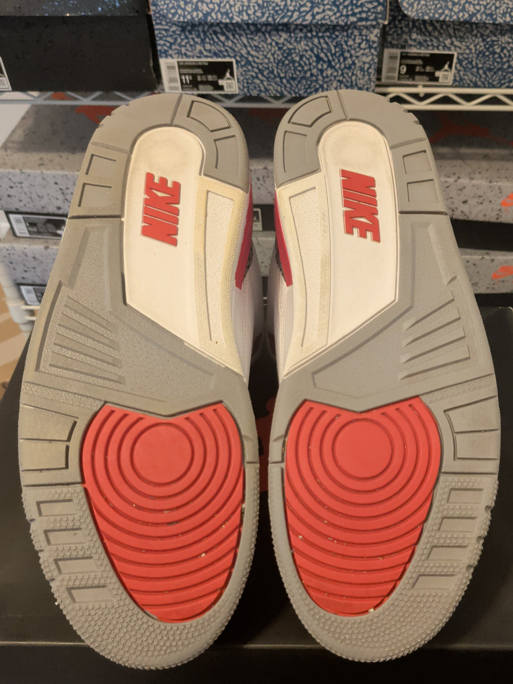 Jordan 3 - Fire Red - Pre Owned