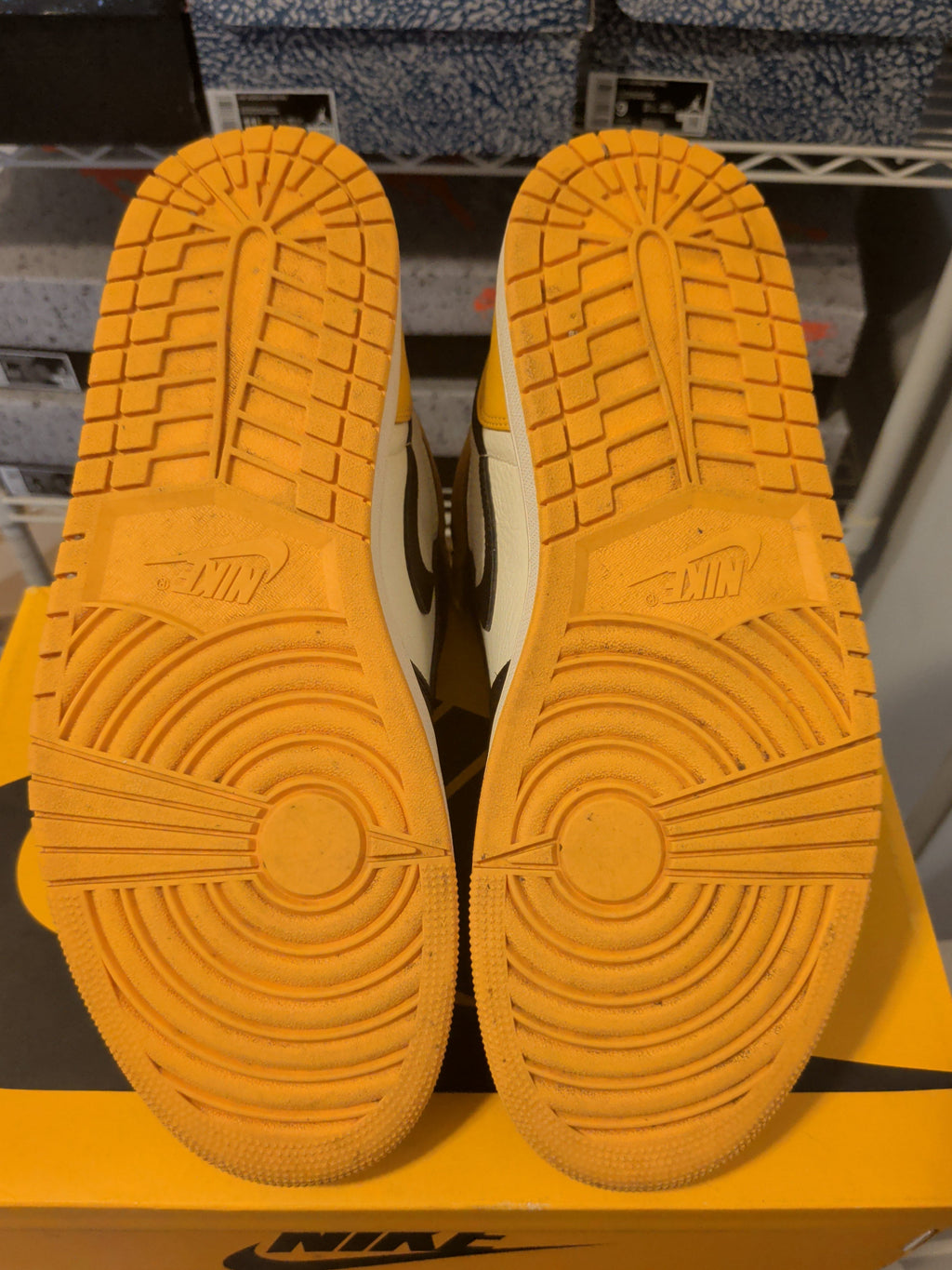 Jordan 1 High - Taxi - Pre Owned